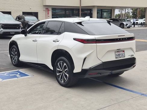 Used 2023 Lexus RZ 450e Premium w/ Technology Package AWD/4WD image 7