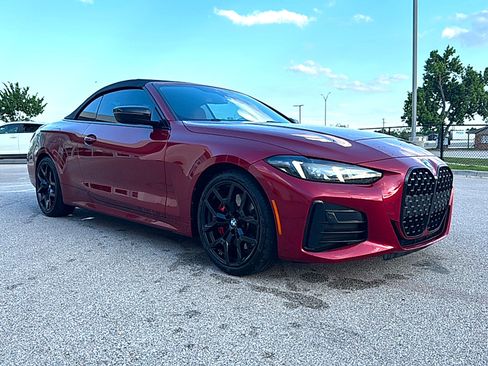 Certified 2025 BMW 430i Convertible w/ M Sport Package RWD image 3