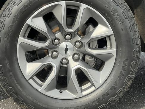 Used 2019 Chevrolet Silverado 1500 RST w/ All-Star Edition AWD/4WD image 13