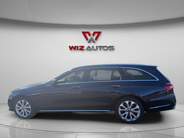 Used 2019 Mercedes-Benz E 450 4MATIC Wagon w/ Premium Package image 2