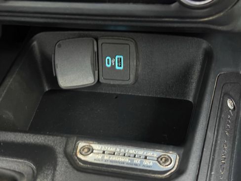 Used 2023 Ford Bronco 2-Door AWD/4WD image 23