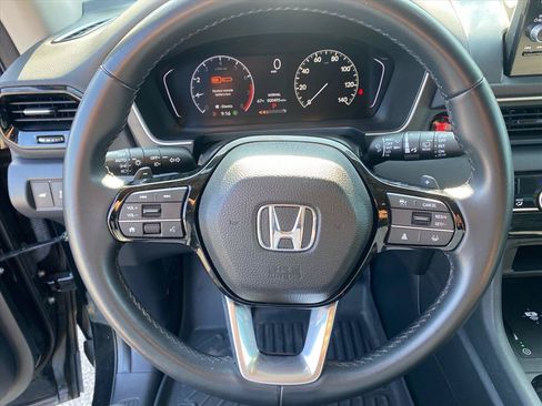 Used 2023 Honda Pilot EX-L image 10