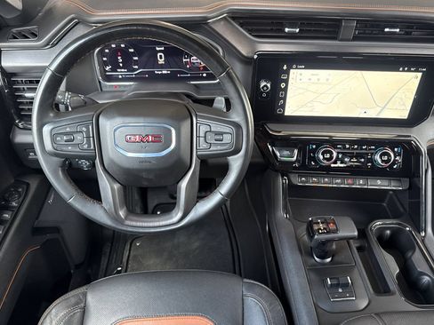 Used 2024 GMC Sierra 1500 AT4 w/ AT4 Premium Package AWD/4WD image 15