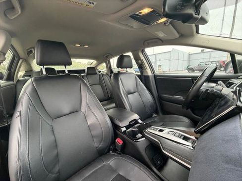 Used 2018 Honda Clarity Touring image 11