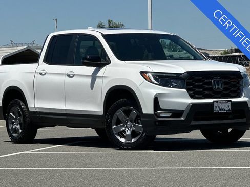 Certified 2024 Honda Ridgeline TrailSport image 2