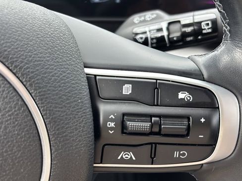 Used 2024 Kia Sportage EX AWD/4WD image 25