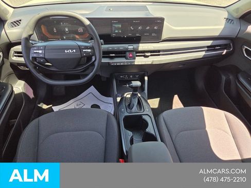 Used 2025 Kia K4 FWD image 11