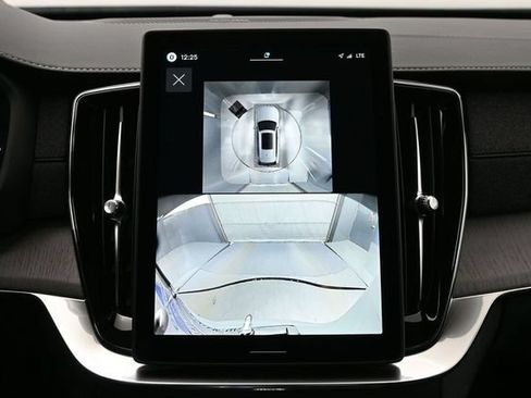 New 2026 Volvo XC90 T8 Ultra w/ Protection Package Premier AWD/4WD image 23