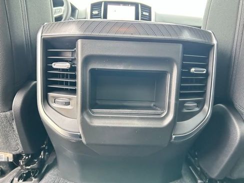 New 2026 RAM 1500 4x4 Crew Cab image 31