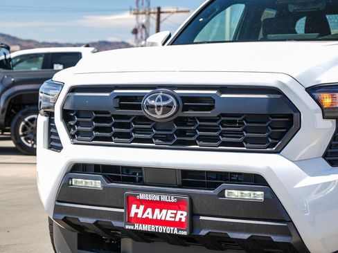 New 2026 Toyota Tacoma TRD Off-Road AWD/4WD image 6