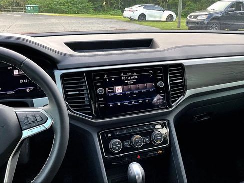 Used 2023 Volkswagen Atlas SE FWD image 6