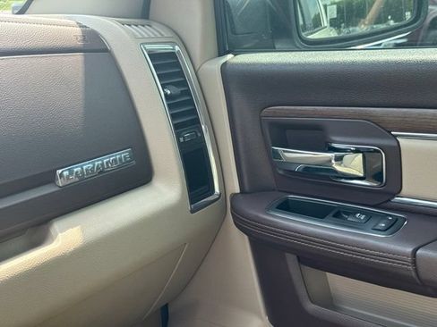 Used 2016 RAM 1500 Laramie w/ Convenience Group AWD/4WD image 38