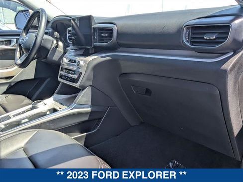 Certified 2023 Ford Explorer XLT w/ Equipment Group 202A RWD image 23
