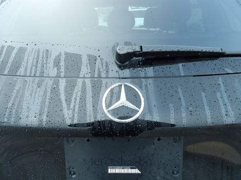 Used 2016 Mercedes-Benz GLC 300 4MATIC image 9