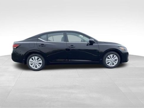 New 2025 Nissan Sentra S image 7