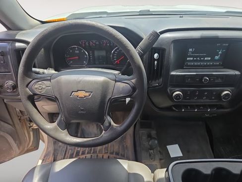Used 2019 Chevrolet Silverado 1500 W/T w/ WT Convenience Package AWD/4WD image 10