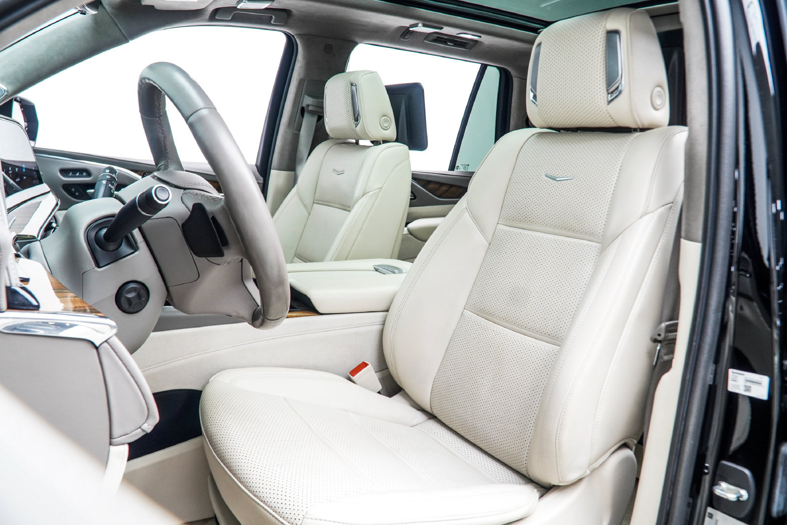Used 2022 Cadillac Escalade Premium Luxury Platinum w/ LPO, Radiant Package AWD/4WD image 43