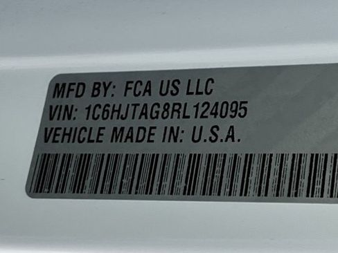 Certified 2024 Jeep Gladiator Sport image 35