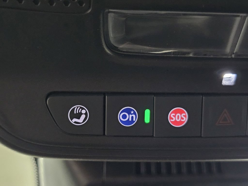 Used 2025 Chevrolet Equinox LT FWD image 19