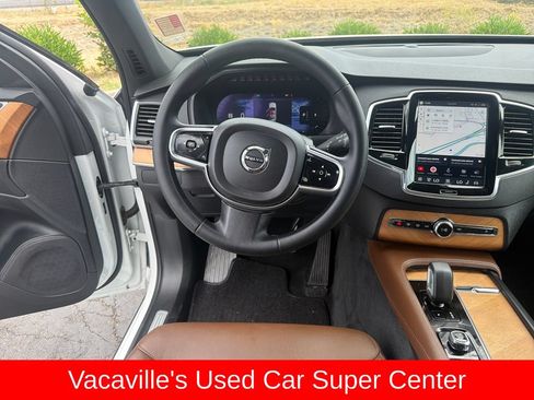 Used 2023 Volvo XC90 B6 Plus AWD/4WD image 13