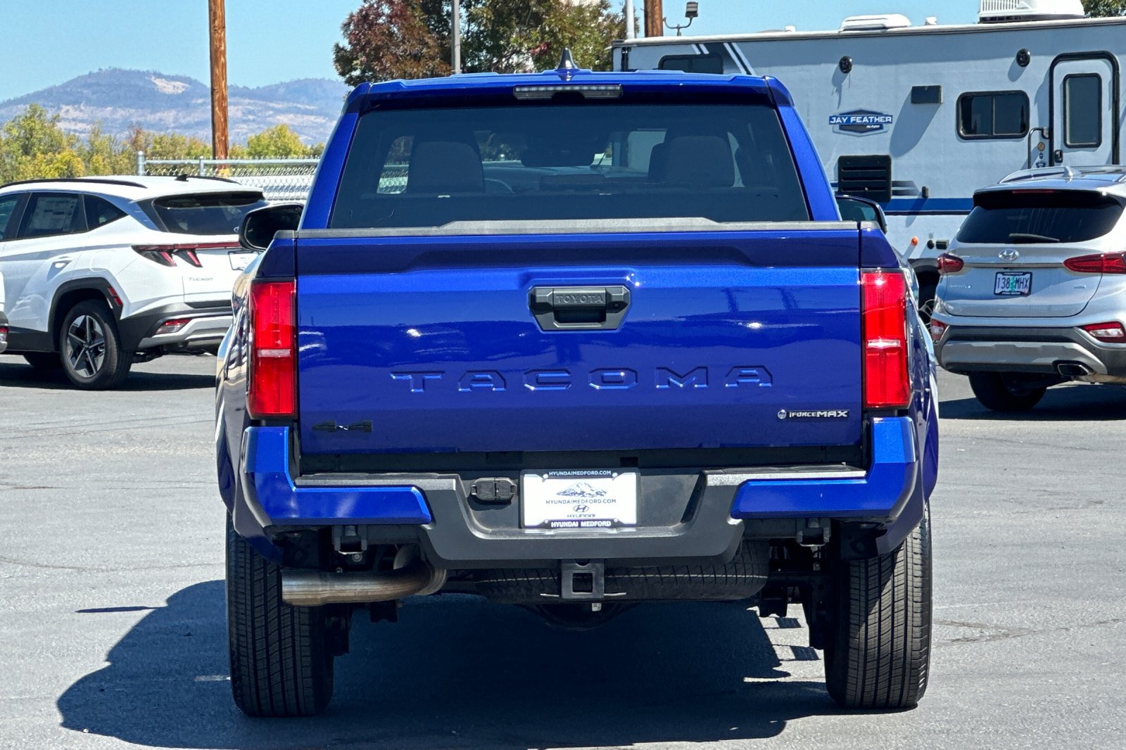 Used 2025 Toyota Tacoma TRD Sport AWD/4WD image 5