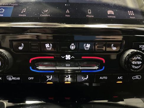 Used 2023 Jeep Grand Cherokee 4WD 4xe w/ Luxury Tech Group II image 8