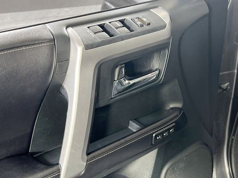 Used 2016 Toyota 4Runner Limited image 17