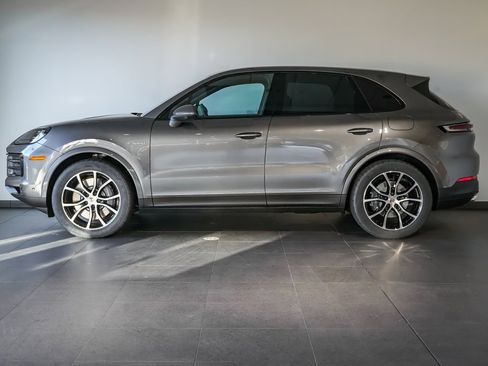 New 2026 Porsche Cayenne E-Hybrid image 2