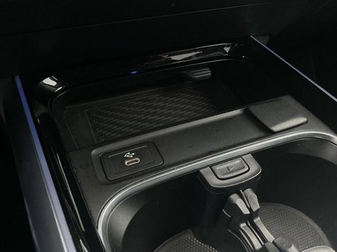 Used 2025 Mercedes-Benz GLA 250 image 24