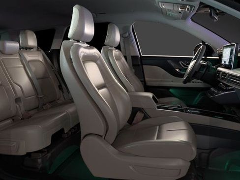 New 2024 Lincoln Corsair Reserve w/ Equipment Group 201A image 29