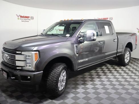 Used 2017 Ford F250 Platinum w/ Platinum Ultimate Package AWD/4WD image 27
