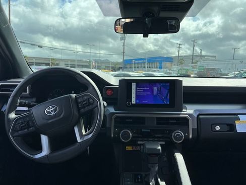 Used 2025 Toyota 4Runner TRD Off-Road image 13