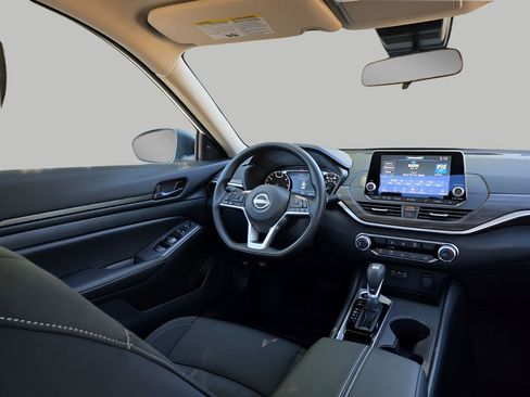 New 2026 Nissan Altima 2.5 SV FWD image 7