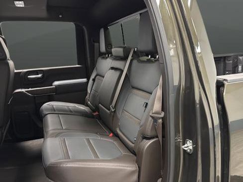 Used 2023 GMC Sierra 2500 Denali w/ Denali Ultimate Package image 33