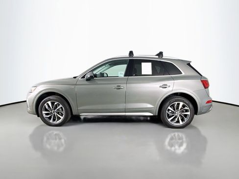 Certified 2023 Audi Q5 2.0T Premium w/ Convenience Package AWD/4WD image 4