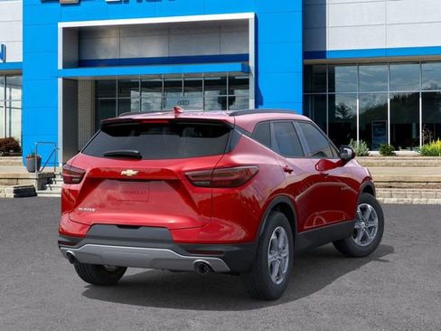 New 2026 Chevrolet Blazer LT image 4