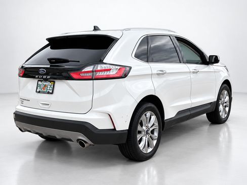 Used 2021 Ford Edge Titanium FWD image 13