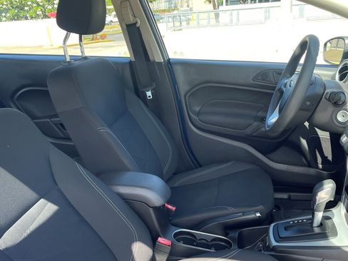 Used 2019 Ford Fiesta SE image 16