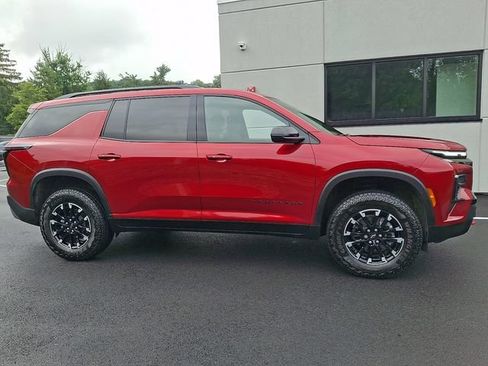 Used 2025 Chevrolet Traverse Z71 AWD/4WD image 7