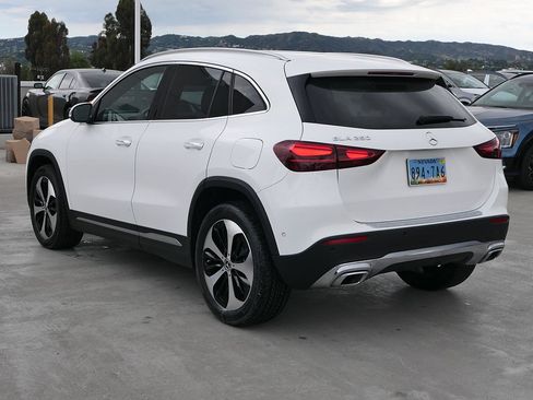Used 2025 Mercedes-Benz GLA 250 image 6