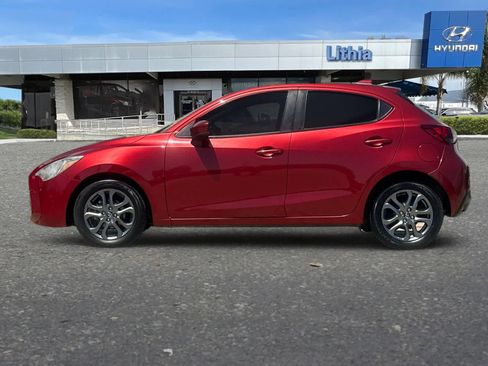 Used 2020 Toyota Yaris LE FWD image 6