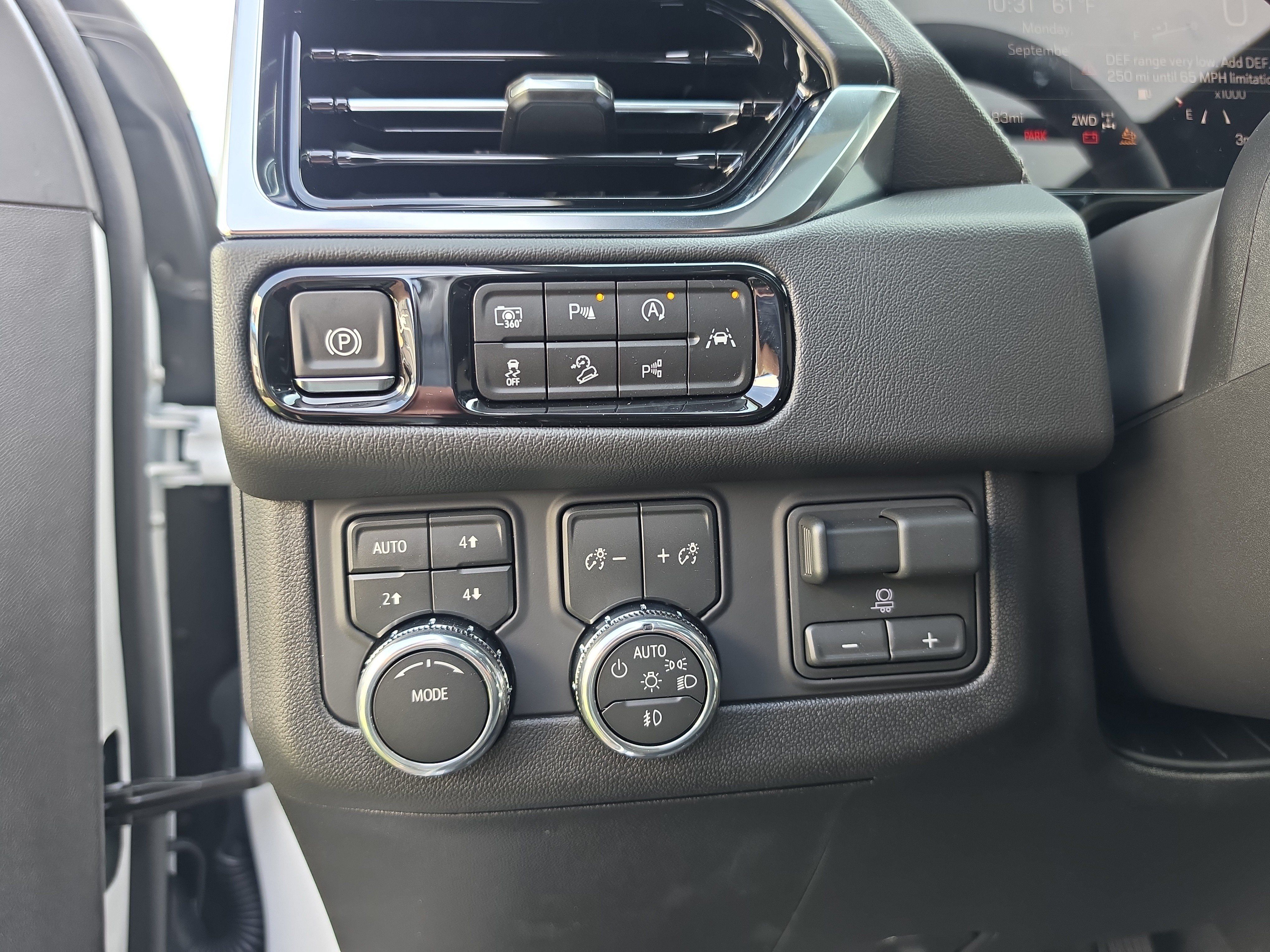 New 2026 GMC Yukon Denali w/ Advanced Technology Package AWD/4WD image 22