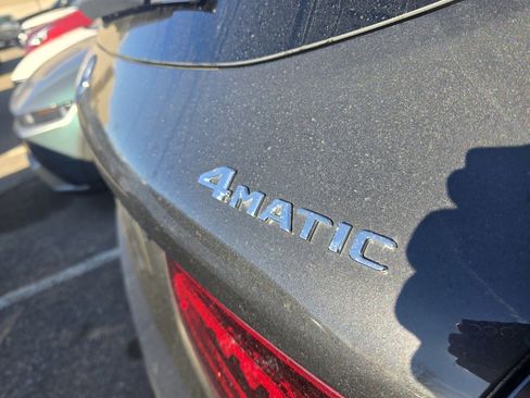 Used 2022 Mercedes-Benz GLC 300 4MATIC image 22