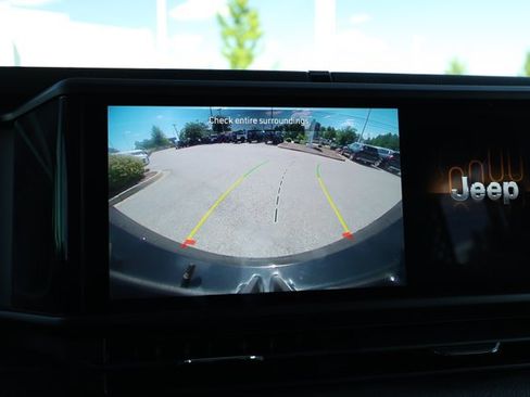 Used 2024 Jeep Wrangler Unlimited Sport AWD/4WD image 17