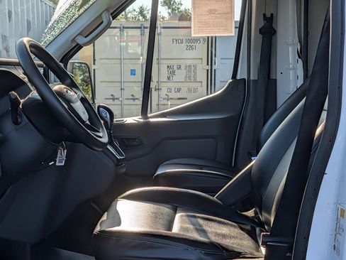Used 2022 Ford Transit 350 DRW RWD image 18