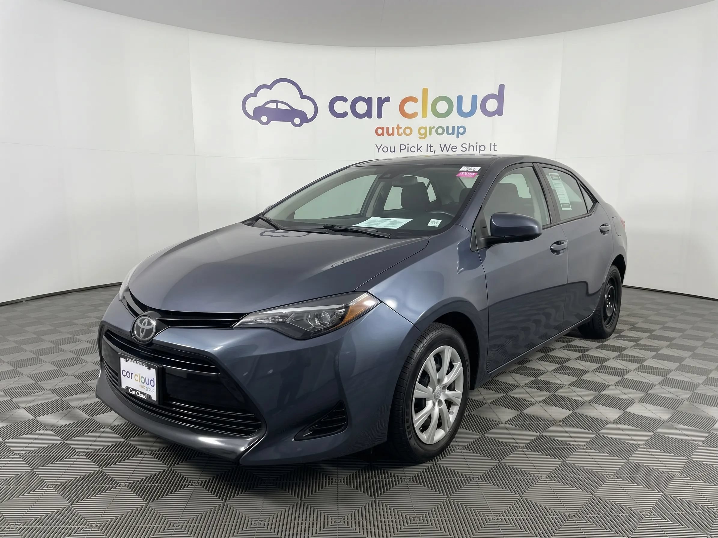 Used 2019 Toyota Corolla LE FWD image 1