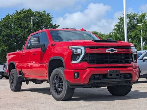 Used 2024 Chevrolet Silverado 2500 LTZ w/ LTZ Plus Package image 2