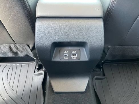 Used 2024 Subaru Crosstrek 2.0i Premium AWD/4WD image 20