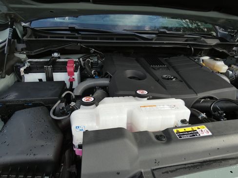 Used 2025 Toyota Tundra Limited w/ TRD Off-Road Package image 79