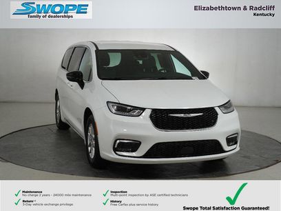 New 2026 Chrysler Pacifica Select